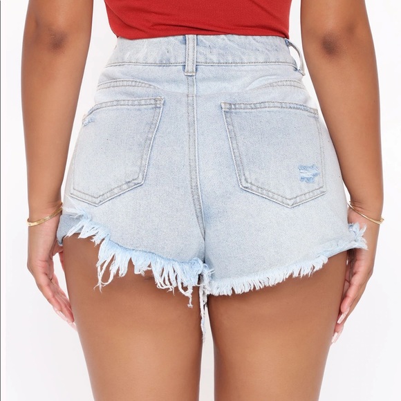 NWT FashionNova Take Me To The Concert Denim Jean Distressed Shorts Size 29 - Picture 6 of 12